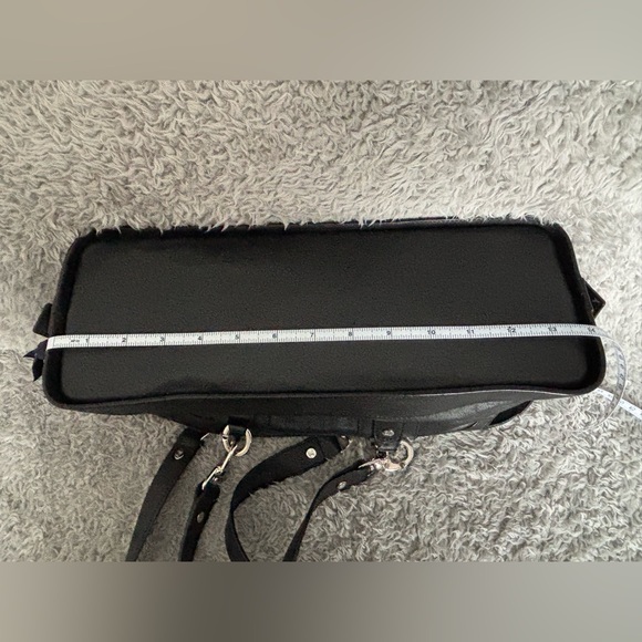 CELINE BOOGIE BLACK TRIOMPHE LEATHER SHOULDER BAG - Picture 7 of 15